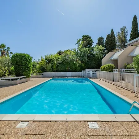 Le Club Par Dodo-a-cassis *